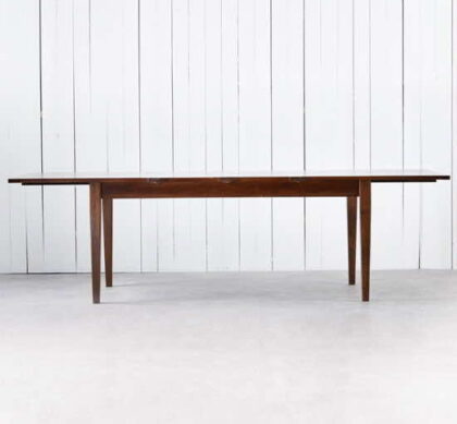 Eton matbord noble newport brown