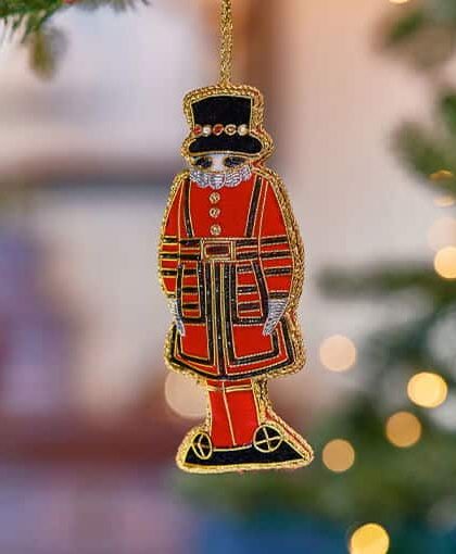 Tudor beefeater julgransdekoration