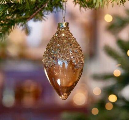 Charlton elongated teardrop champagne