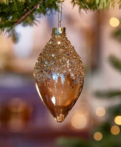 Charlton elongated teardrop champagne