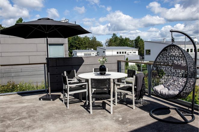 Leeds parasoll 300 cm svart - venture home