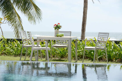 Matgrupp utomhus portals 95 cm + 4 stolar - vit/trä