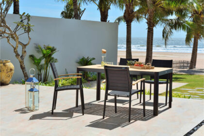 Matgrupp utomhus portals 161x95 cm + 4 karmstolar - teak/svart