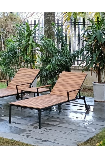 2st abellas solsäng + abellas sidobord -