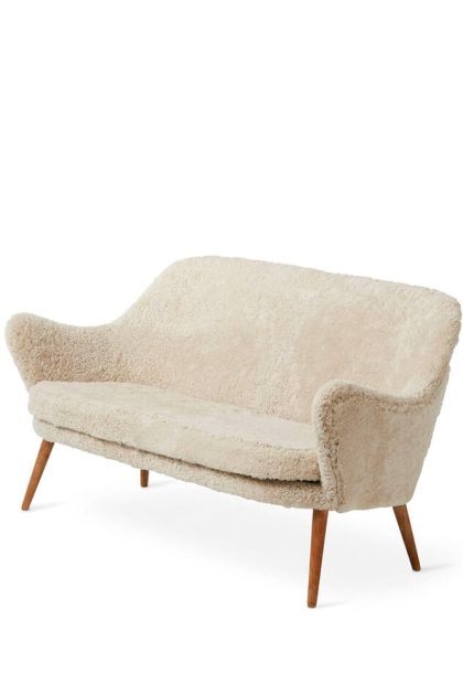 Warm nordic dwell soffa 2-sits fårskinn moonlight, ben i rökt ek