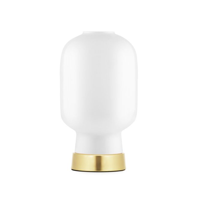 Normann copenhagen amp bordslampa vit-mässing