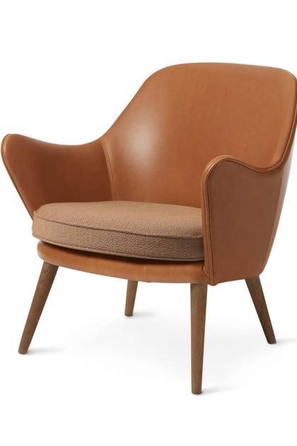 Warm nordic dwell loungestol läder silk 0250/sprinkles 254 camel/latte, ben i rökt ek