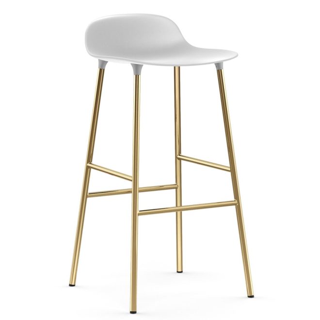 Normann copenhagen form barstol mässingsben 75 cm vit