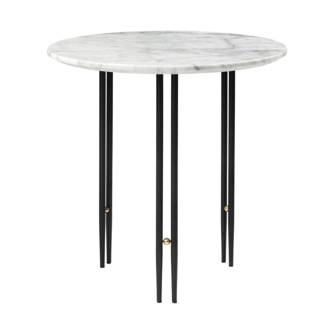 Gubi ioi soffbord Ø50 cm svart-mässing-vit marmor
