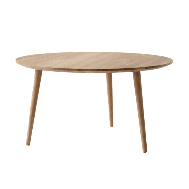 &tradition in between soffbord sk15 Ø90 cm oiled oak
