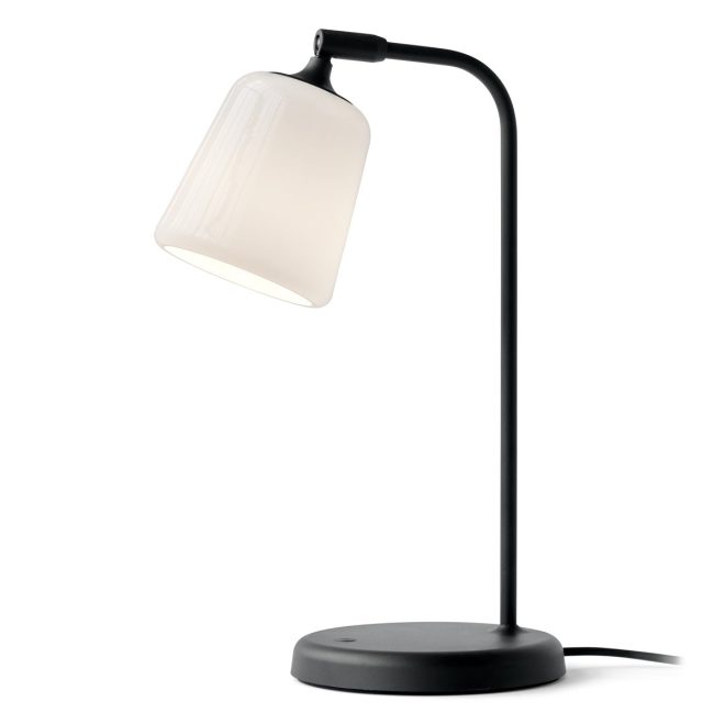 New works material bordslampa white opal glass