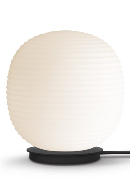 New works lantern globe bordslampa medium frosted white opal glass