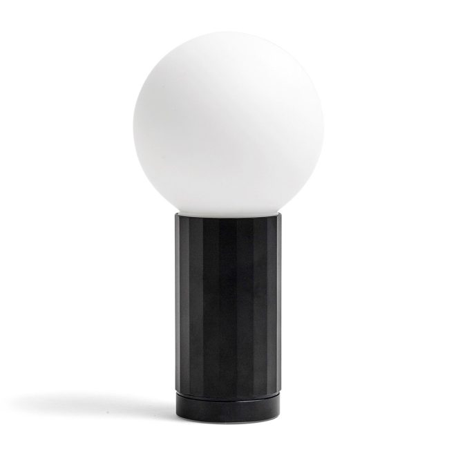Hay turn on bordslampa svart