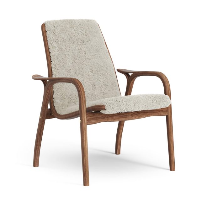 Swedese laminett fåtölj oljad valnöt/fårskinn moonlight (beige)