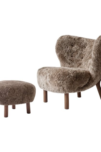 &tradition little petra vb1 fåtölj inkl. pouf atd1 oljad valnöt-sahara