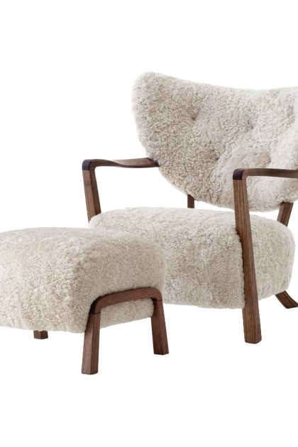 &tradition wulff lounge chair atd2 fåtölj inkl. pouf atd3 oljad valnöt-moonlight