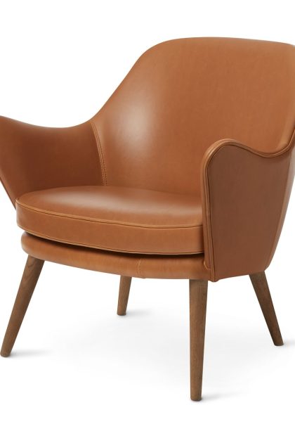 Warm nordic dwell loungestol silk 250 camel-ben i rökt ek
