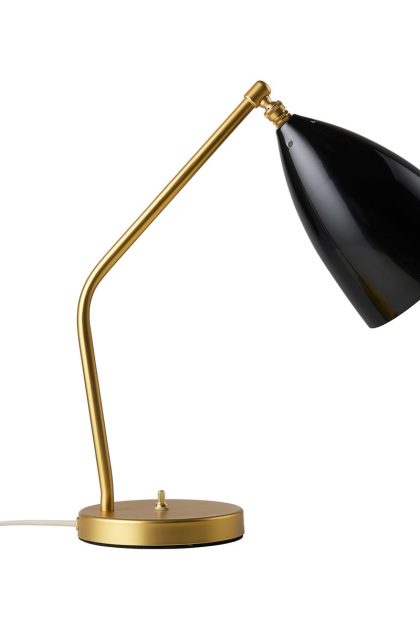 Gubi gräshoppa bordslampa blank black-brass