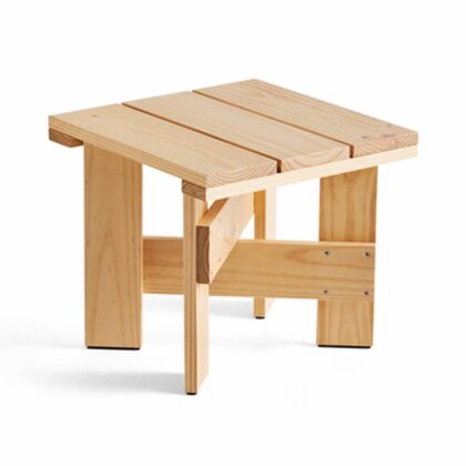Hay crate low table bord 45x45x40 cm lackad furu water-based lacquered pinewood