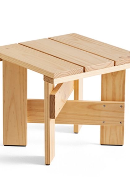 Hay crate low table bord 45x45x40 cm lackad furu water-based lacquered pinewood