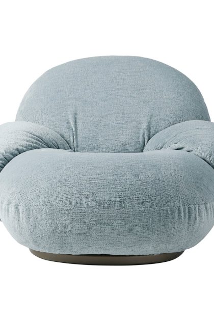 Gubi pacha loungefåtölj med armstöd mumble 10-pearl gold