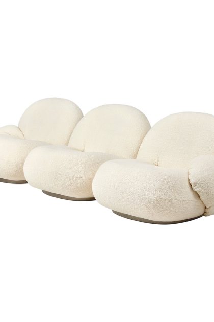 Gubi pacha soffa 3-sits med armstöd karakorum 001-pearl gold