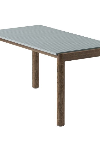 Muuto couple 1 wavy soffbord 40x84x40 cm pale blue-dark oiled oak