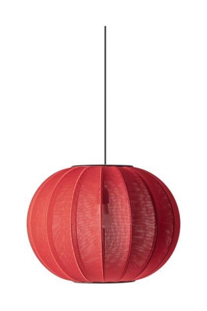 Made by hand knit-wit 45 round pendel maple red
