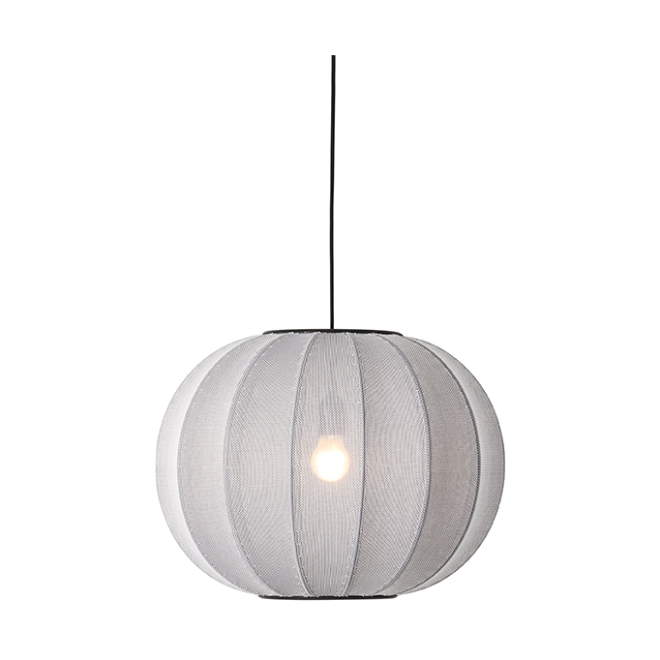 Made by hand knit-wit 45 round pendel silver
