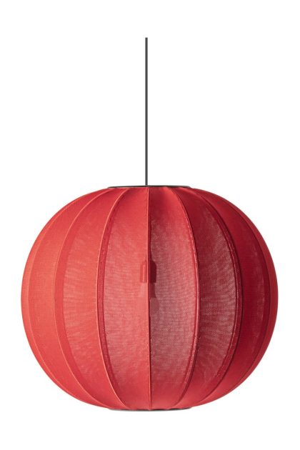 Made by hand knit-wit 60 round pendel maple red