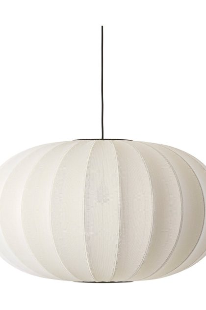 Made by hand knit-wit 76 oval pendel pearl white
