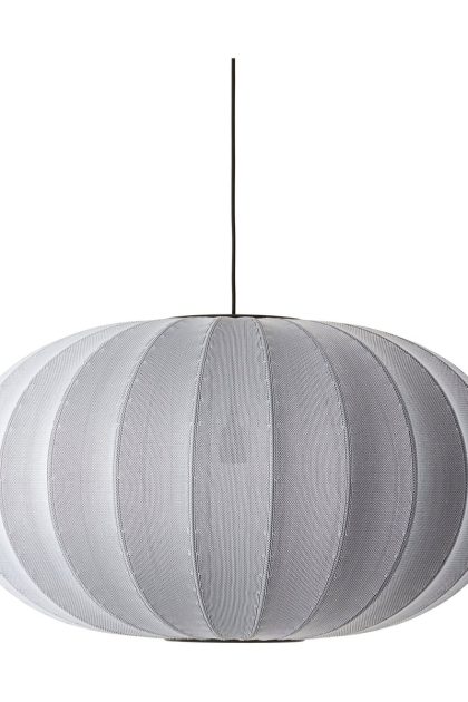 Made by hand knit-wit 76 oval pendel silver