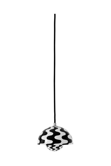 &tradition flowerpot vp10 pendel black-white