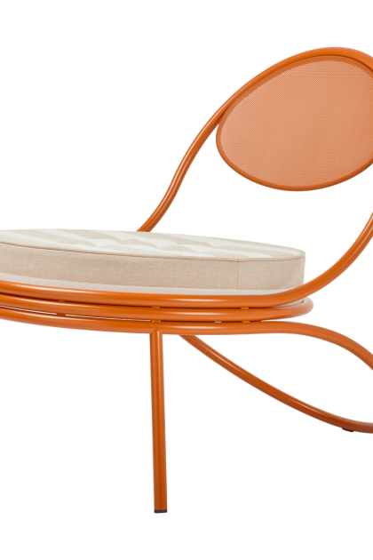 Gubi copacabana outdoor lounge chair klädd sits leslie stripe limonta 040-international orange