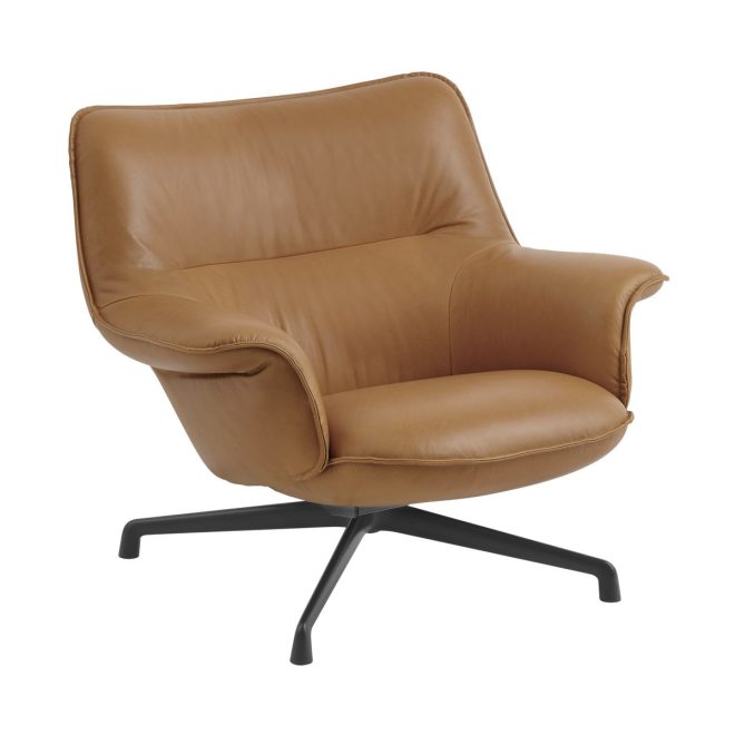 Muuto doze fåtölj låg swivel base refine leather cognac-black