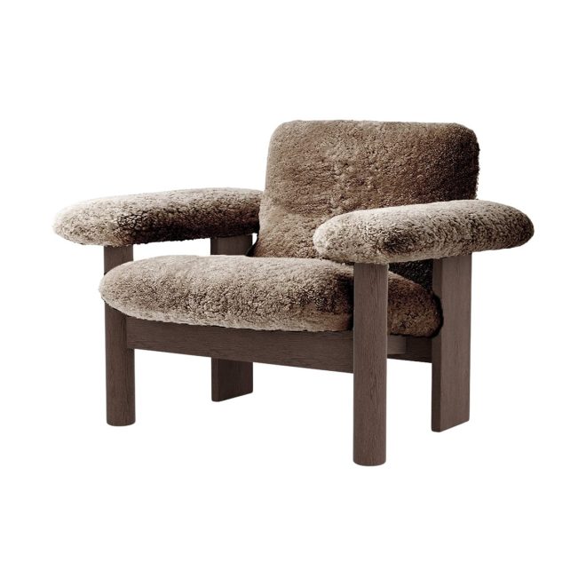 Audo copenhagen brasilia fåtölj low back dark oak-sahara sheepskin curly