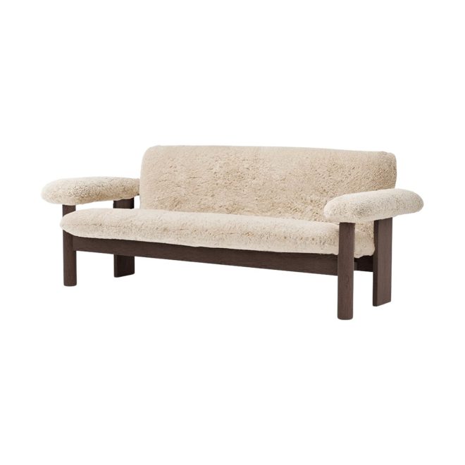 Audo copenhagen brasilia soffa 2-sits dark oak-nature sheepskin curly