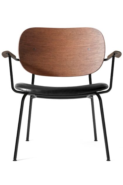 Audo copenhagen co loungestol läder dakar 0842 black, rygg&arm. mörkb. ek, svart stativ