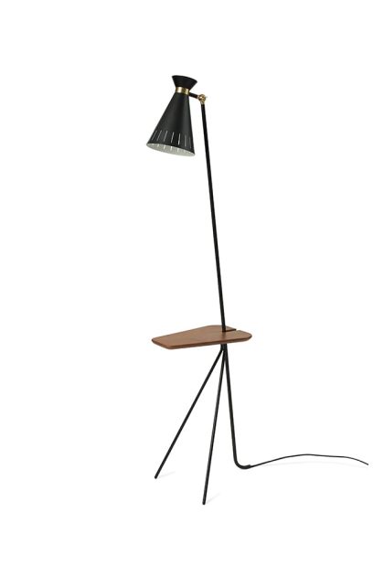 Warm nordic cone golvlampa black noir, teakbord, mässingsdetaljer