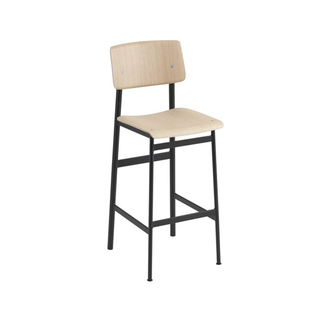Muuto loft barstol oak, hög, svart stålstativ