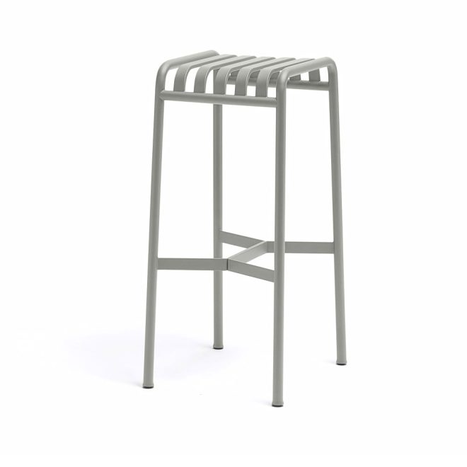 Hay palissade barpall sky grey