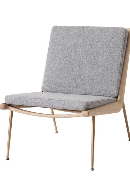 &tradition boomerang hm1 fåtölj tyg hallingdal 130 grå, vitoljade ekben
