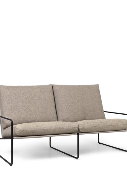 Ferm living desert 2-sits soffa tyg dark sand, svart stativ