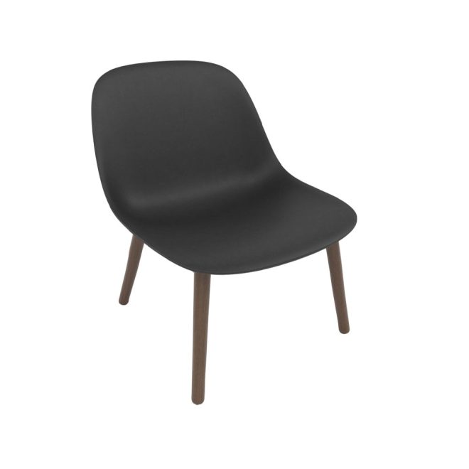 Muuto fiber loungestol wood base black, mörkbrunbetsade ben