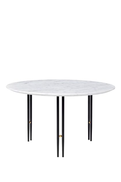 Gubi ioi soffbord white carrara marble, ø70, svart stativ