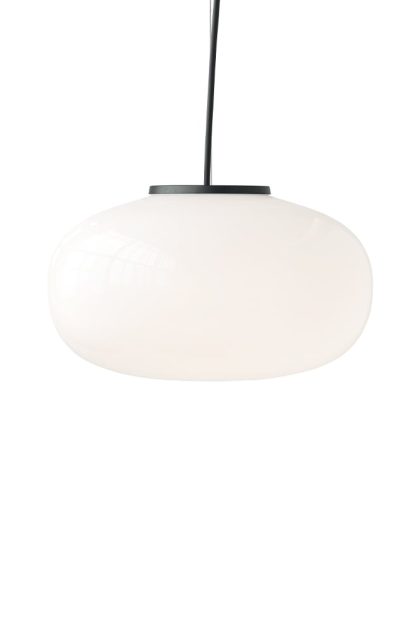 New works karl-johan large pendel Ø40 cm opalvit