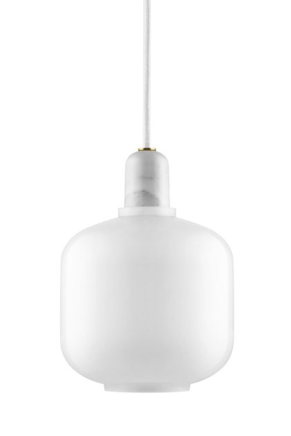 Normann copenhagen amp lampa liten vit