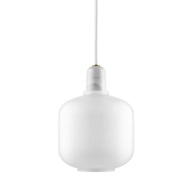 Normann copenhagen amp lampa liten vit