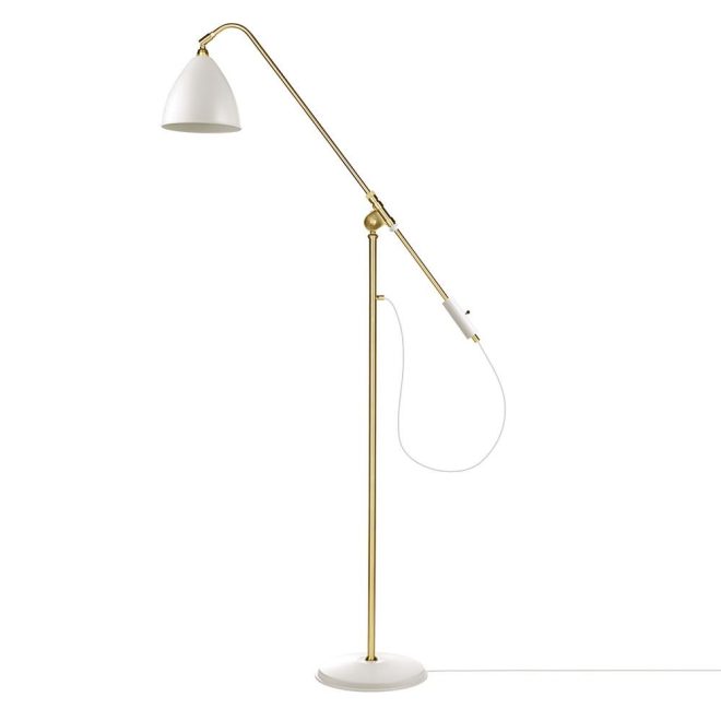 Gubi bestlite bl4 golvlampa matt vit-mässing
