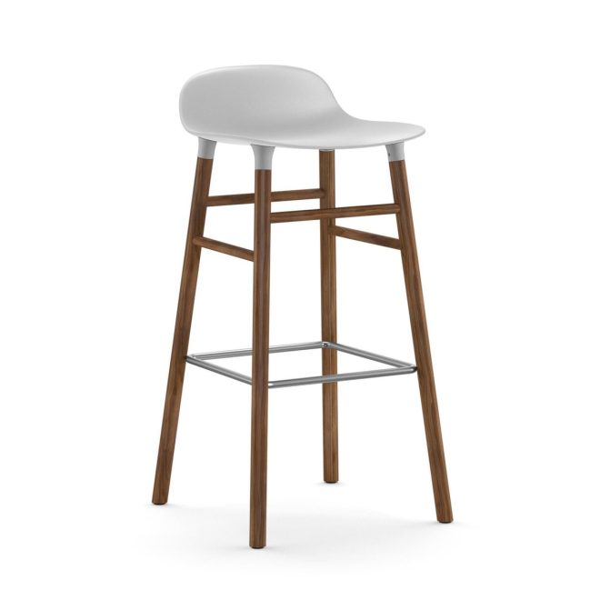 Normann copenhagen form chair barstol valnötsben vit